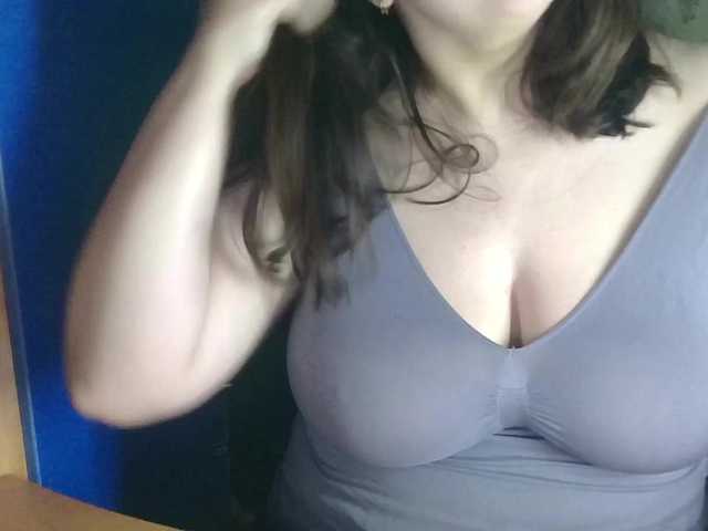 HoneyLipsss live cam on BongaCams