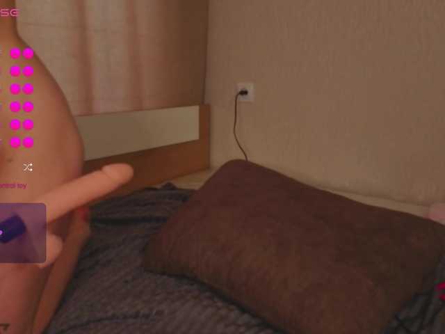 WhiteBerrry live cam on BongaCams