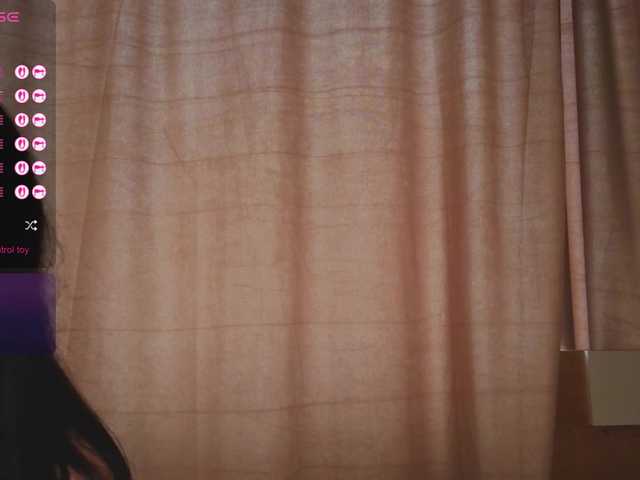 WhiteBerrry live cam on BongaCams