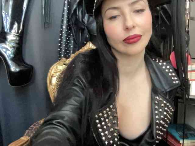 BlackPoisona webcam