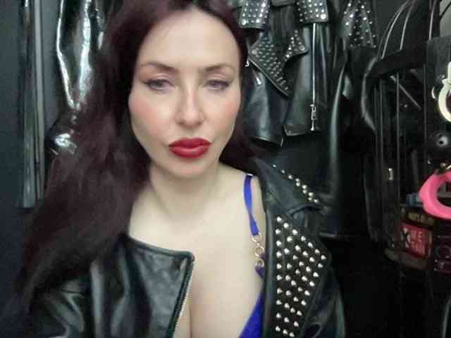 Model: BlackPoisona