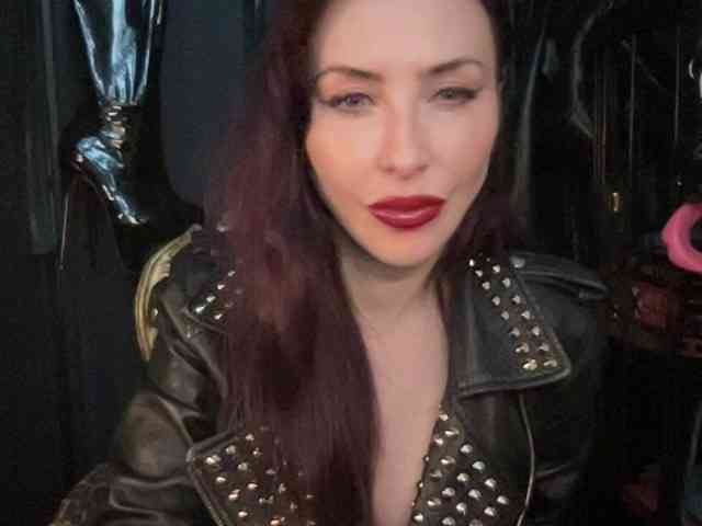 BlackPoisona webcam