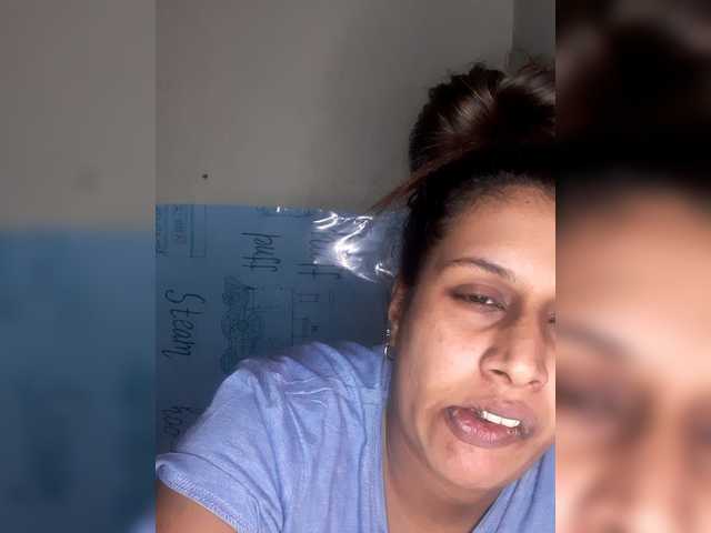 SexyCherri live cam on BongaCams