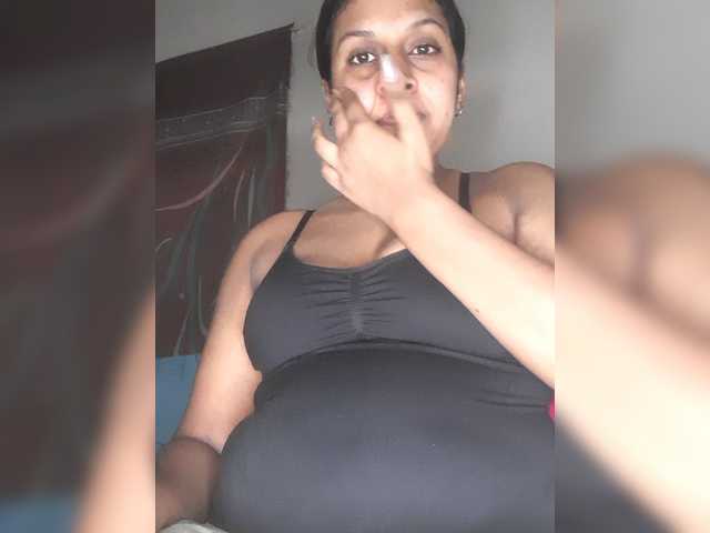 SexyCherri live cam on BongaCams