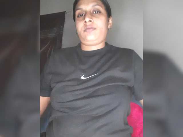 SexyCherri live cam on BongaCams