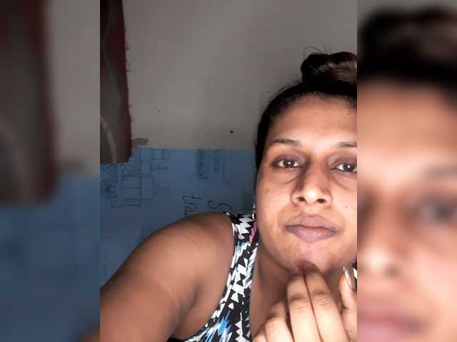 SexyCherri live cam on BongaCams