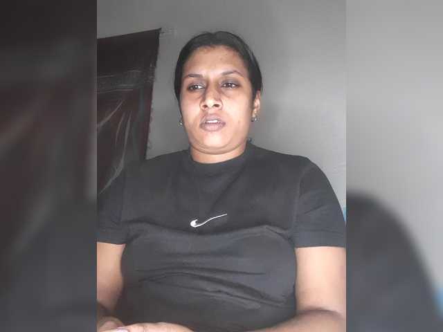 SexyCherri live cam on BongaCams