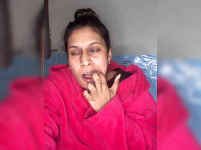 SexyCherri webcam