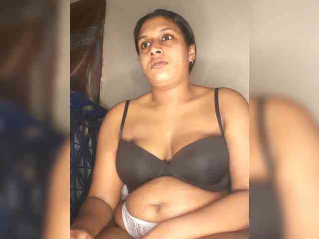 SexyCherri webcam