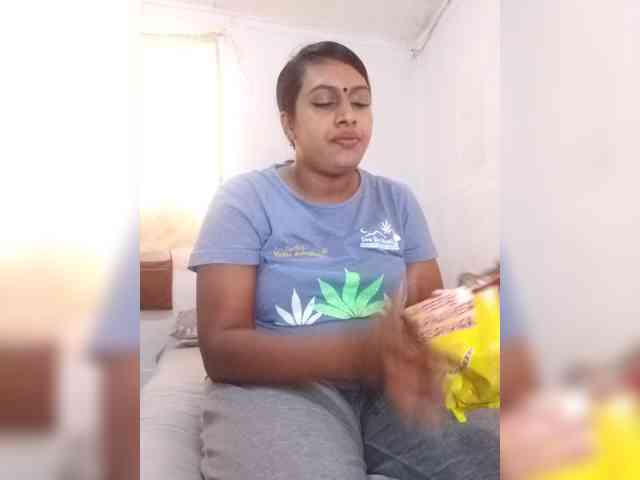 SexyCherri webcam
