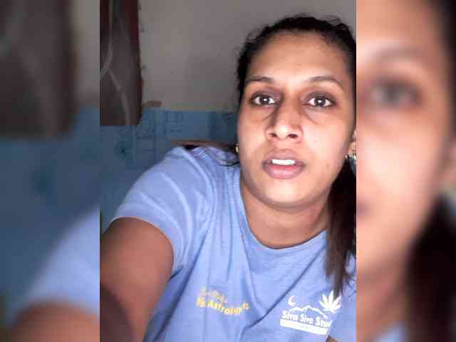 SexyCherri webcam