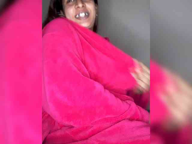 SexyCherri webcam