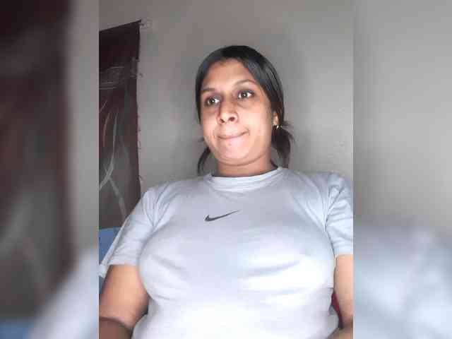 SexyCherri webcam