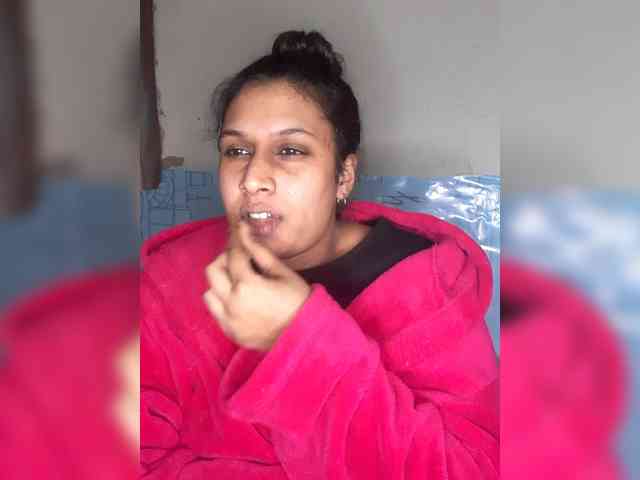 SexyCherri webcam