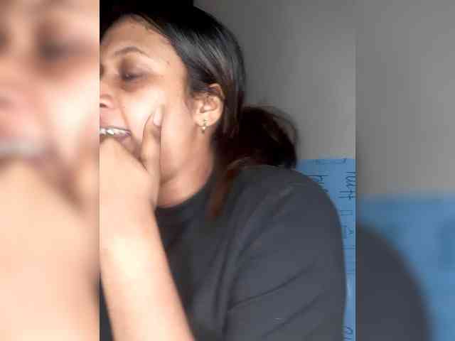 SexyCherri webcam
