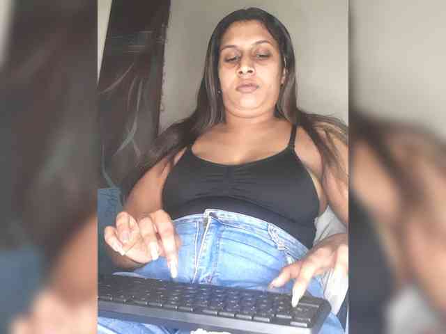 SexyCherri webcam