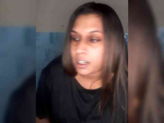 SexyCherri webcam