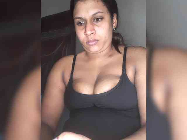 SexyCherri webcam