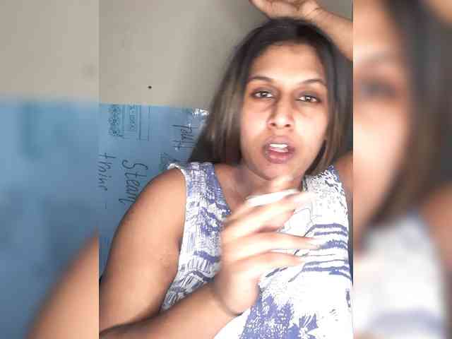 SexyCherri webcam