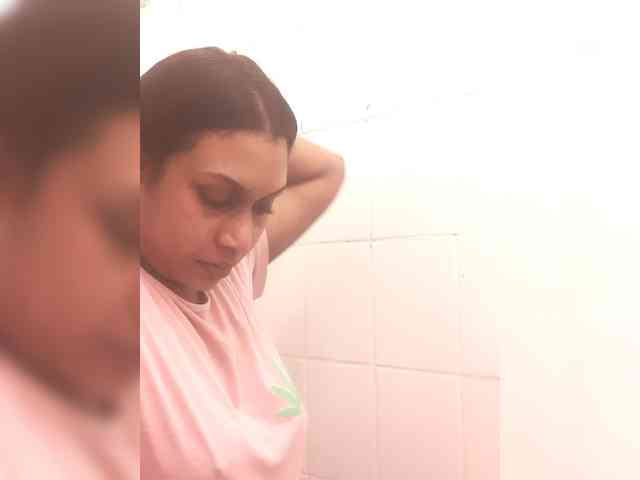 SexyCherri Live Webcam on BongaCams
