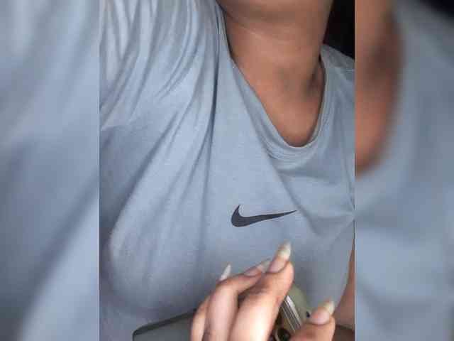 SexyCherri webcam