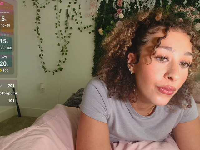 Live трансляция LyraCovee - Runet.cam