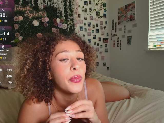 LyraCovee live cam on BongaCams
