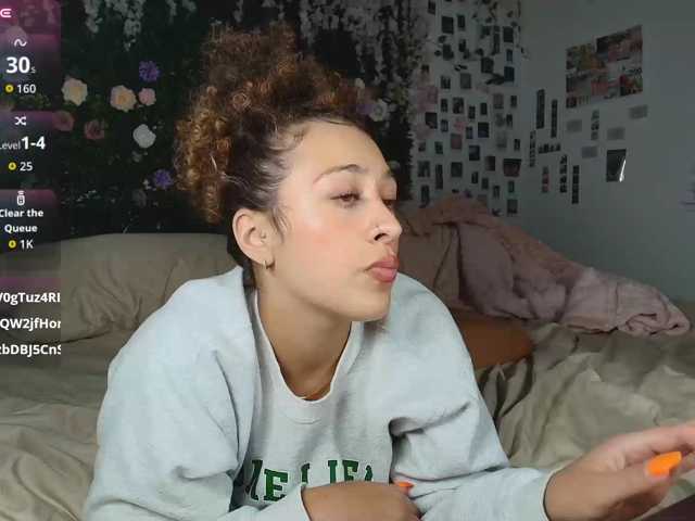 LyraCovee live cam on BongaCams
