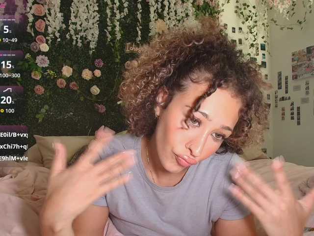 lyracovee live sex show