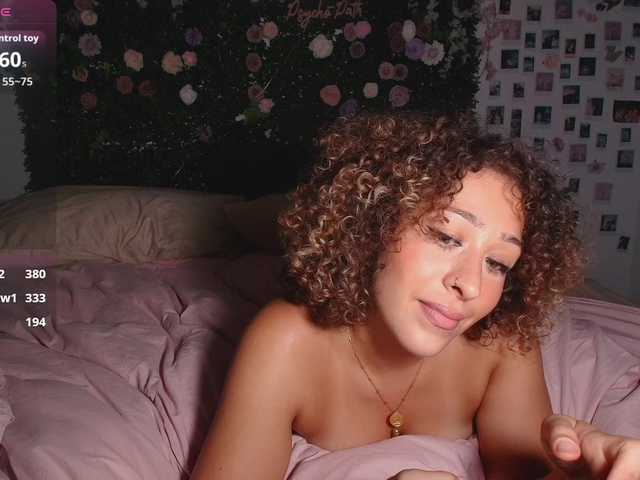 LyraCovee live cam on BongaCams