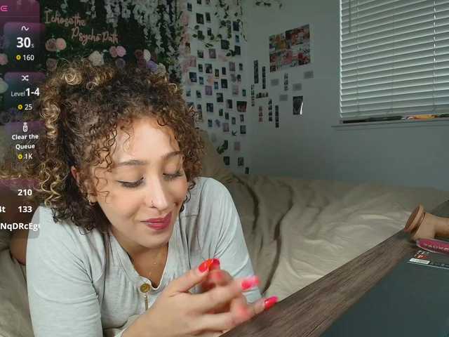 LyraCovee live cam on BongaCams