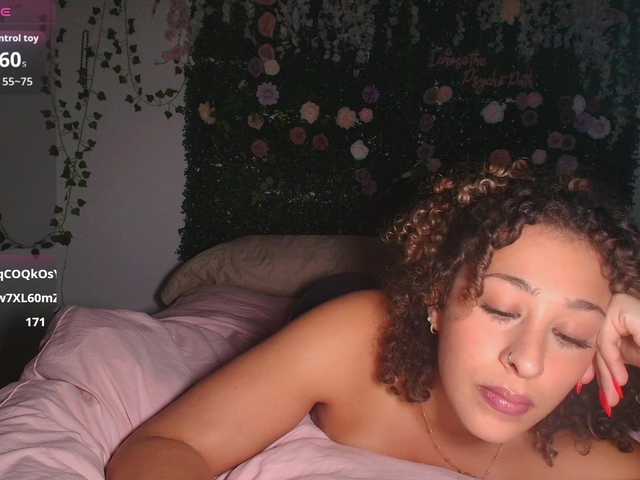 lyracovee online