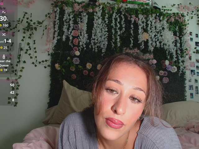 LyraCovee live cam on BongaCams