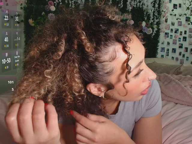 LyraCovee live cam on BongaCams