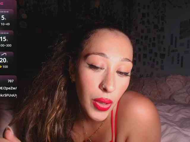 LyraCovee webcam