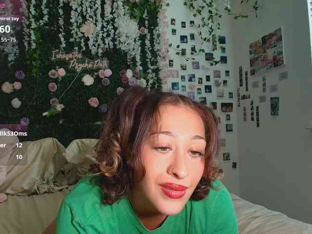 LyraCovee webcam