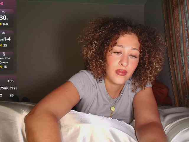 LyraCovee webcam