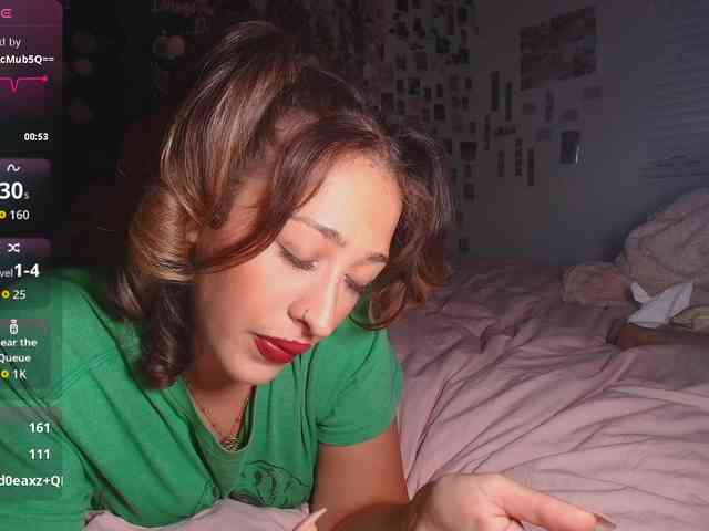 LyraCovee webcam