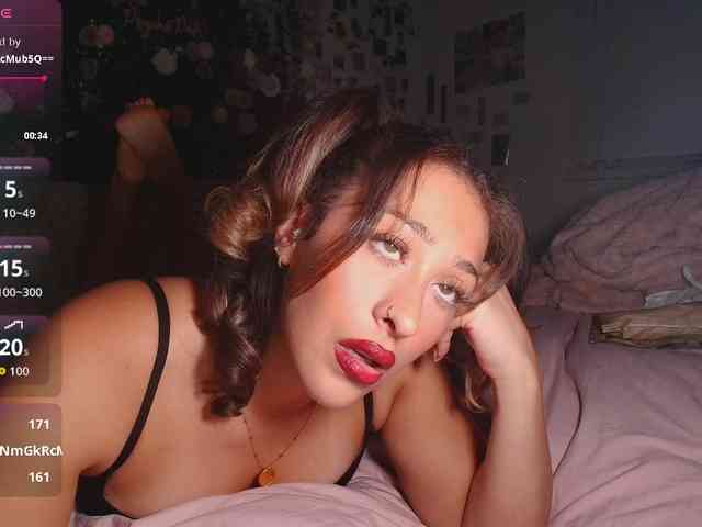 LyraCovee webcam