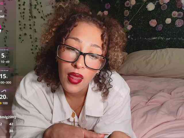 LyraCovee webcam