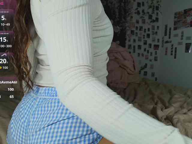 LyraCovee webcam