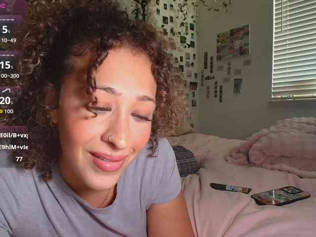 LyraCovee webcam