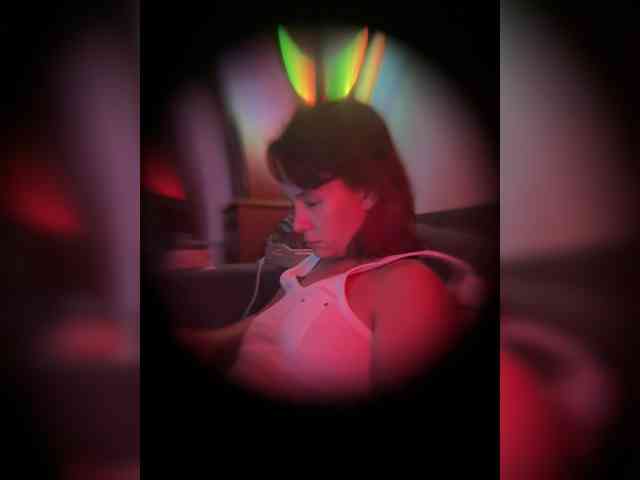 Josie-Den Sex Cam Show