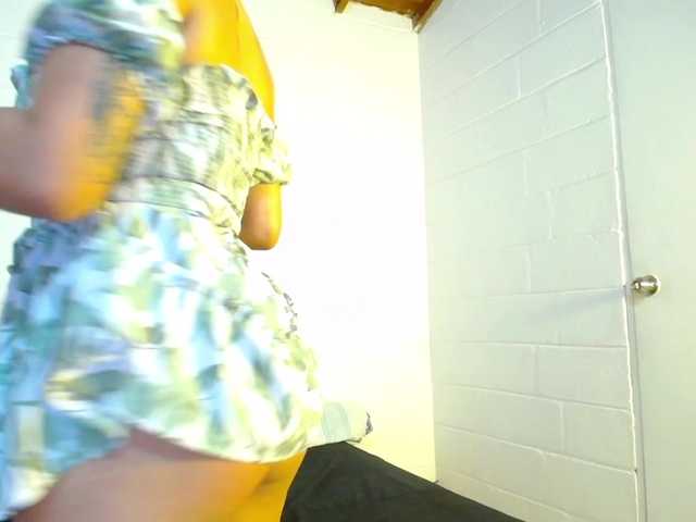 Wildcherry02 live cam on BongaCams