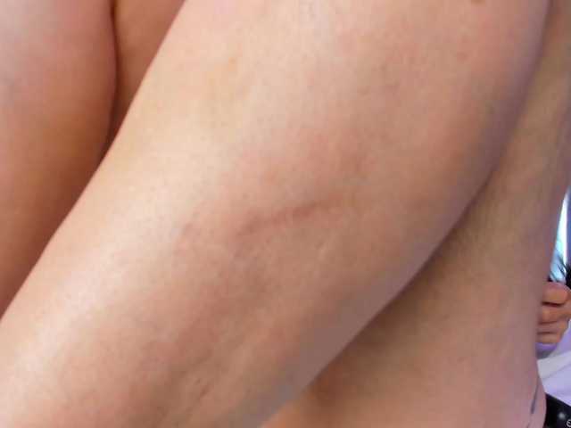 Megan-foxxx live cam on BongaCams