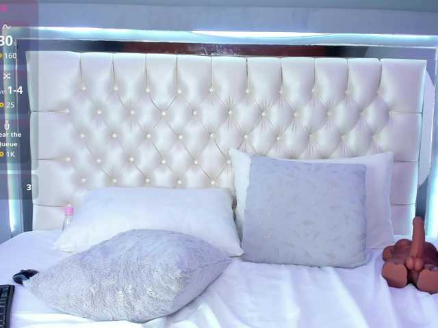 Megan-foxxx live cam on BongaCams