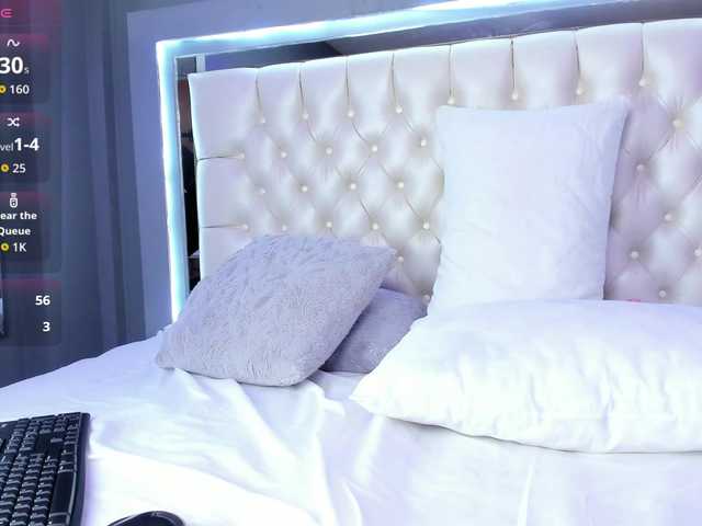 Megan-foxxx live cam on BongaCams