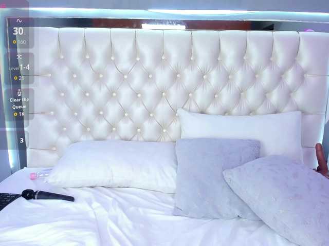 Megan-foxxx live cam on BongaCams