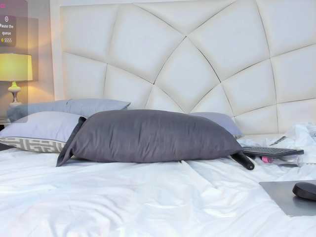 Megan-foxxx live cam on BongaCams