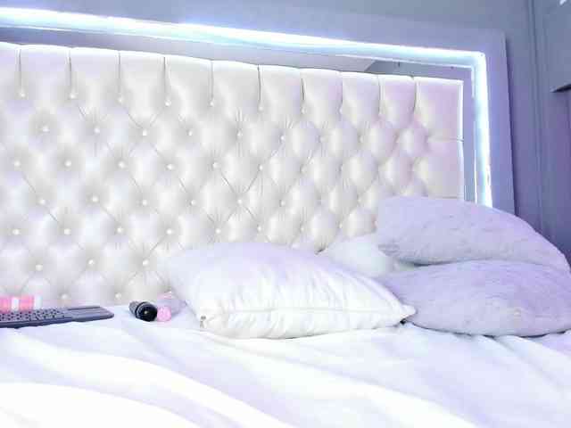 Megan-foxxx webcam